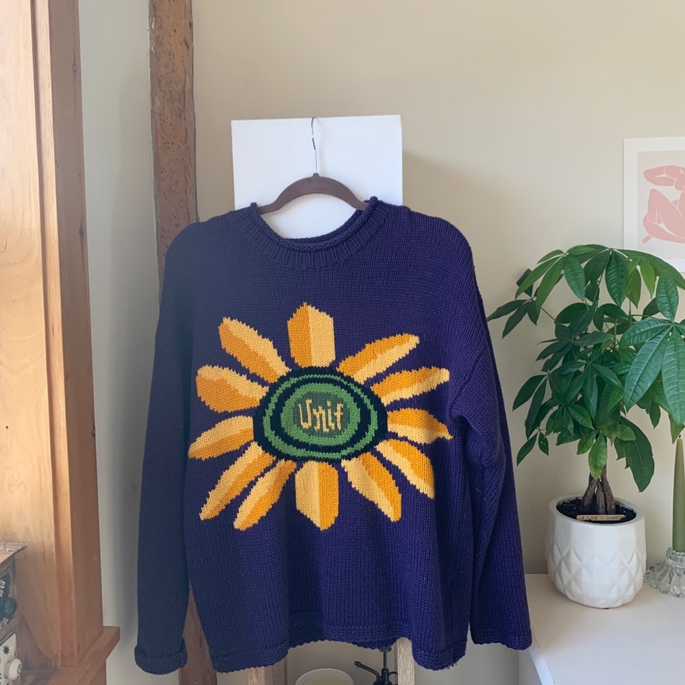 Unit knit sunflower sweater!